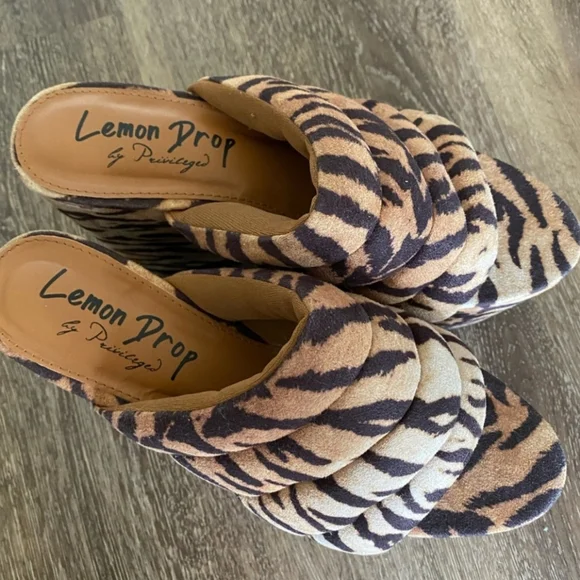 Privileged lemon drop platform sandals size 8.5 - Picture 6 of 13